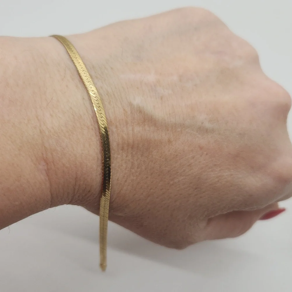 Vintage 14k Herringbone bracelet - Picture 5 of 8